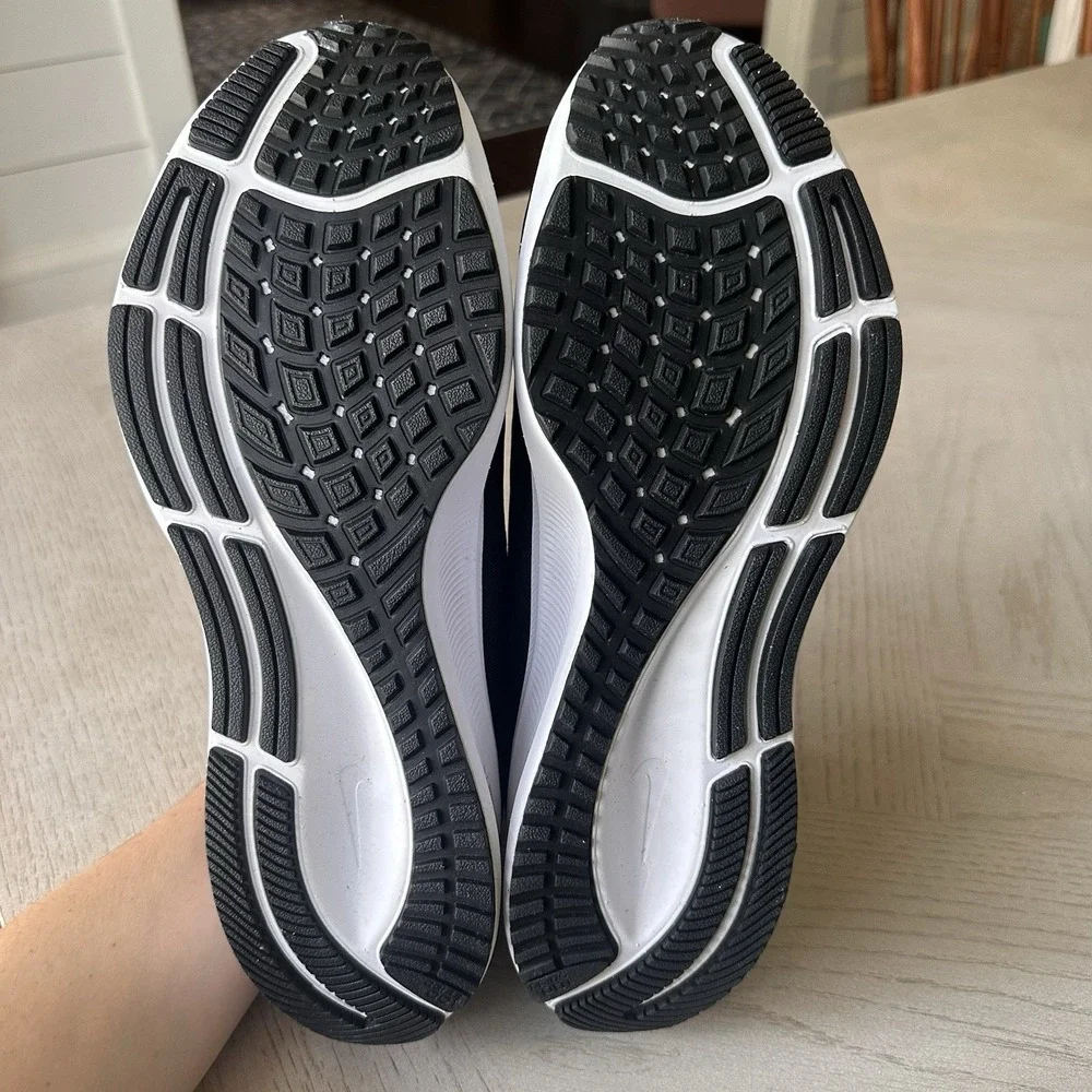 Nike Air Zoom Pegasus 38 Black White Men 10 Running Shoes Sneakers